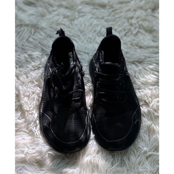 Black Boys Puma Sneakers Non Tie Size 11 - Picture 2 of 9